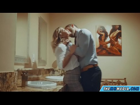 ❤️ Marka timo cad oo bunni ah ay kugu sasabtaan qolka nasashada ee dadweynaha ❤️ Porno Guri  ❤